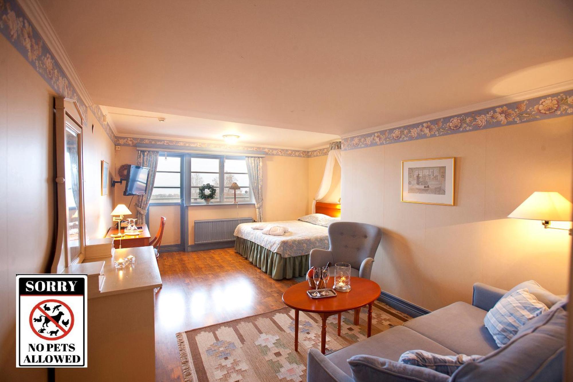 Taellbergsgardens Hotell Dış mekan fotoğraf