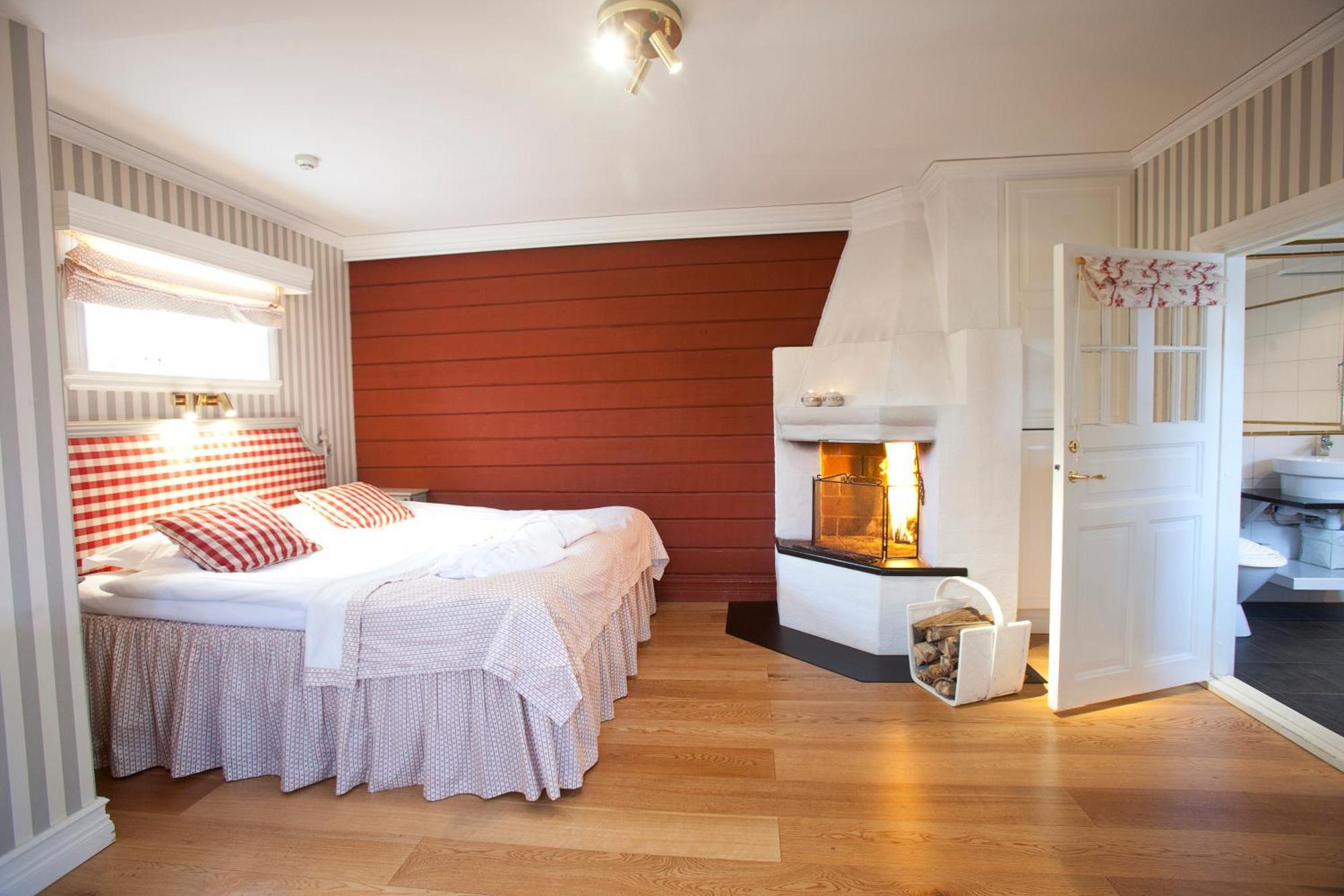 Taellbergsgardens Hotell Dış mekan fotoğraf