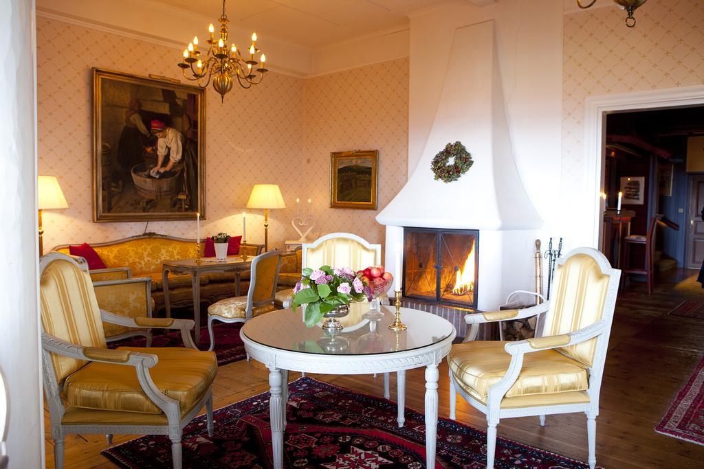 Taellbergsgardens Hotell Dış mekan fotoğraf