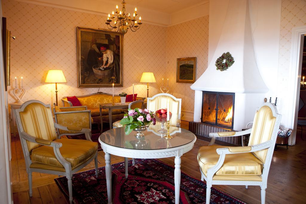 Taellbergsgardens Hotell Dış mekan fotoğraf