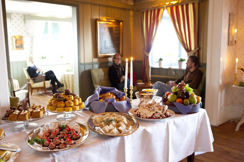 Taellbergsgardens Hotell Dış mekan fotoğraf